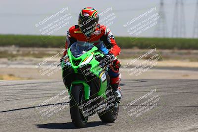 media/Aug-03-2025-TrackDaz (Sun) [[bf4a71acf9]]/A Group/12pm (Wheelie Bump)/